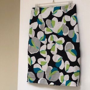 Narrow fitting Pencil skirt.